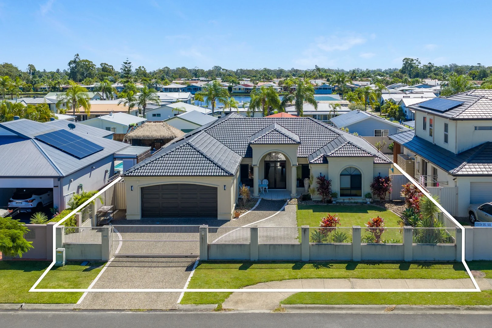 Primary image of 18 Costa Del Sol Avenue, Coombabah QLD 4216