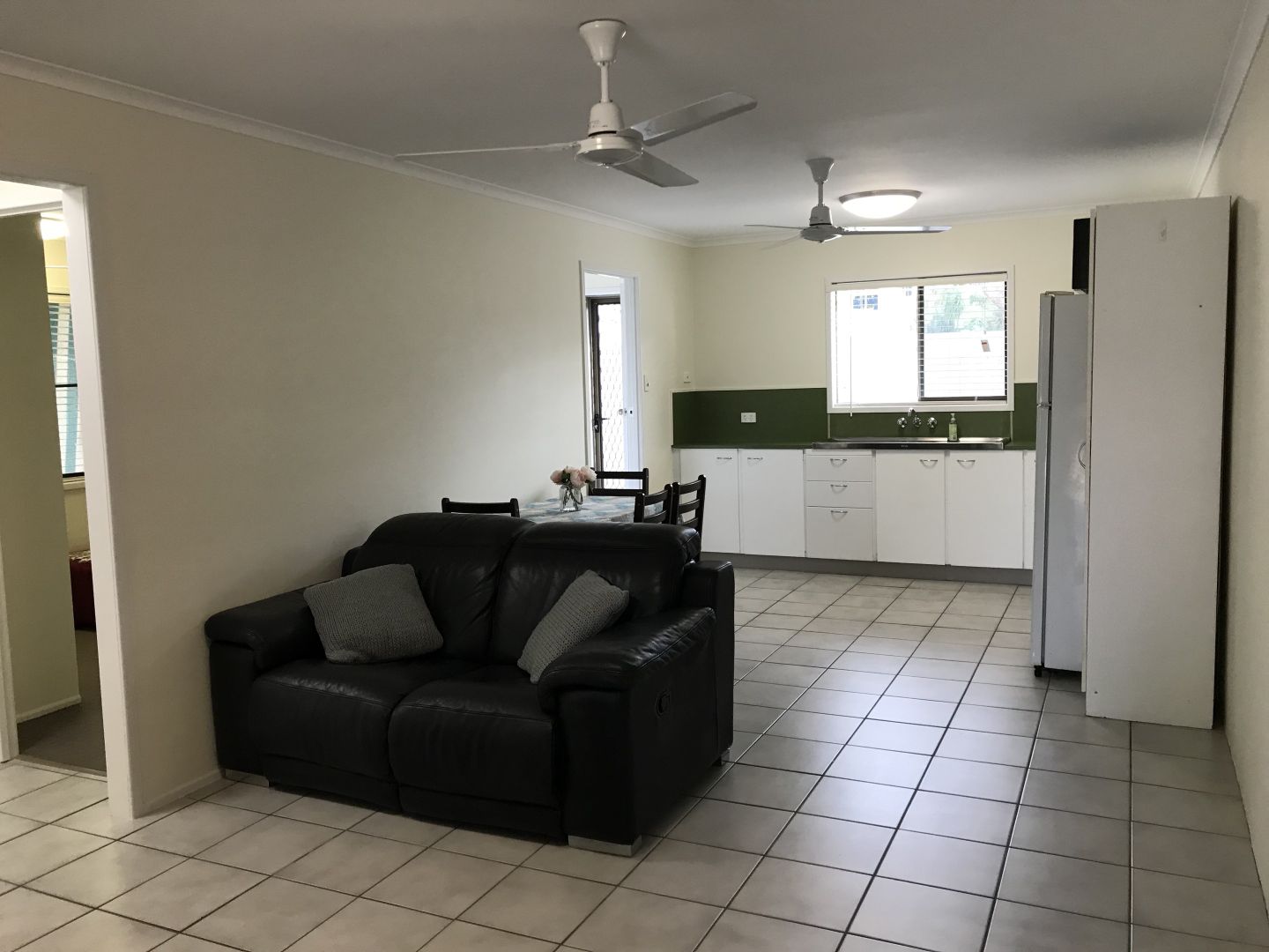1/25 The Barons Drive, Andergrove QLD 4740, Image 1