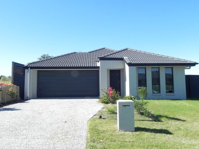 4 bedrooms House in 19 Emeraldwood St FERNVALE QLD, 4306
