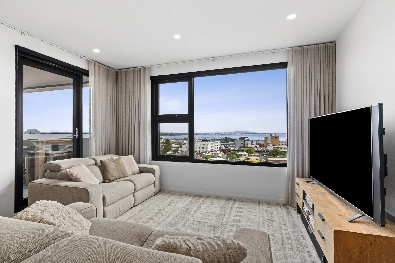 Additional image 6 of 610/146 Bellerine Street, Geelong VIC 3220