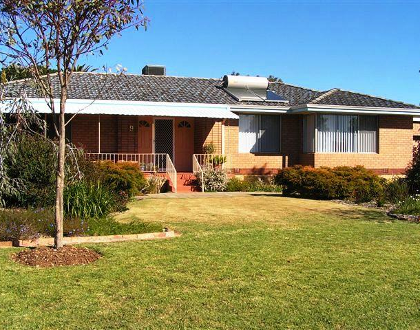 9 Mountain Views, Kelmscott WA 6111