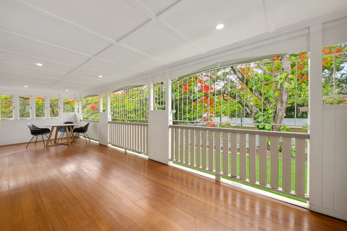 748 Sherwood Road, Sherwood QLD 4075, Image 2