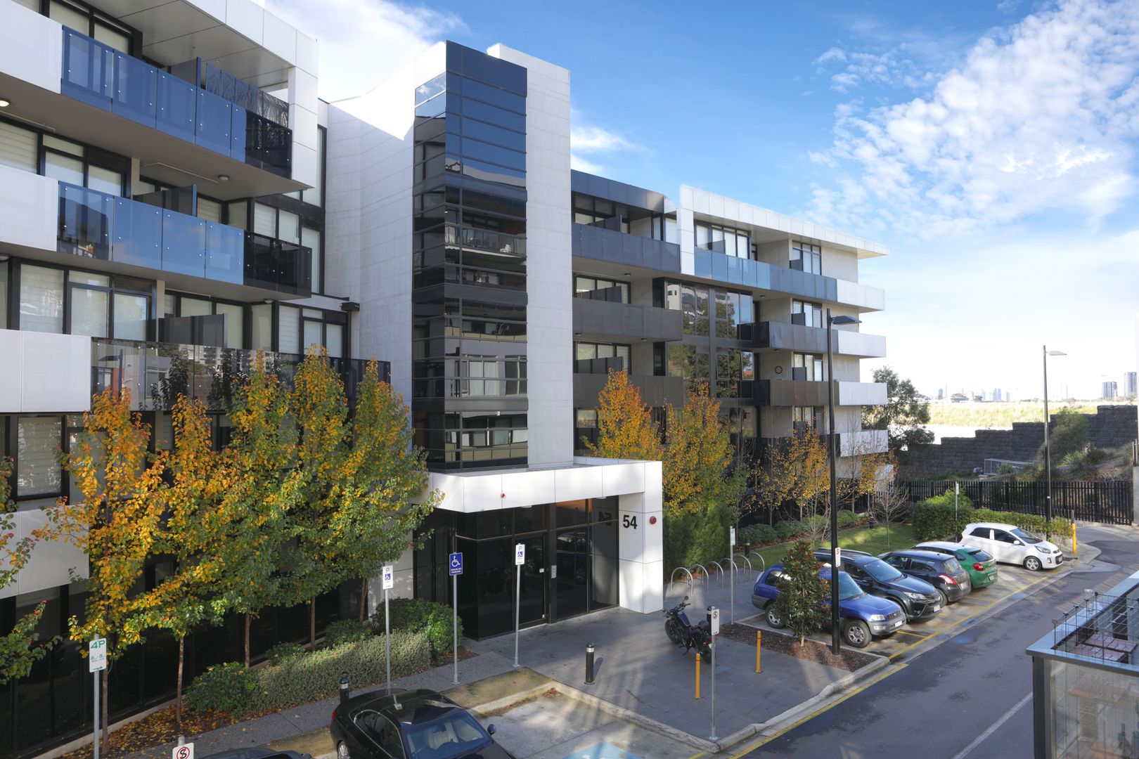 2 bedrooms Apartment / Unit / Flat in 410/54 La Scala Avenue MARIBYRNONG VIC, 3032