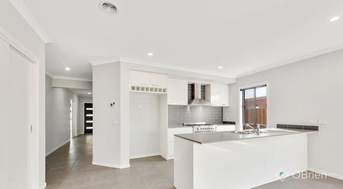 Additional image 2 of 16 Barclay Street, Thornhill Park VIC 3335