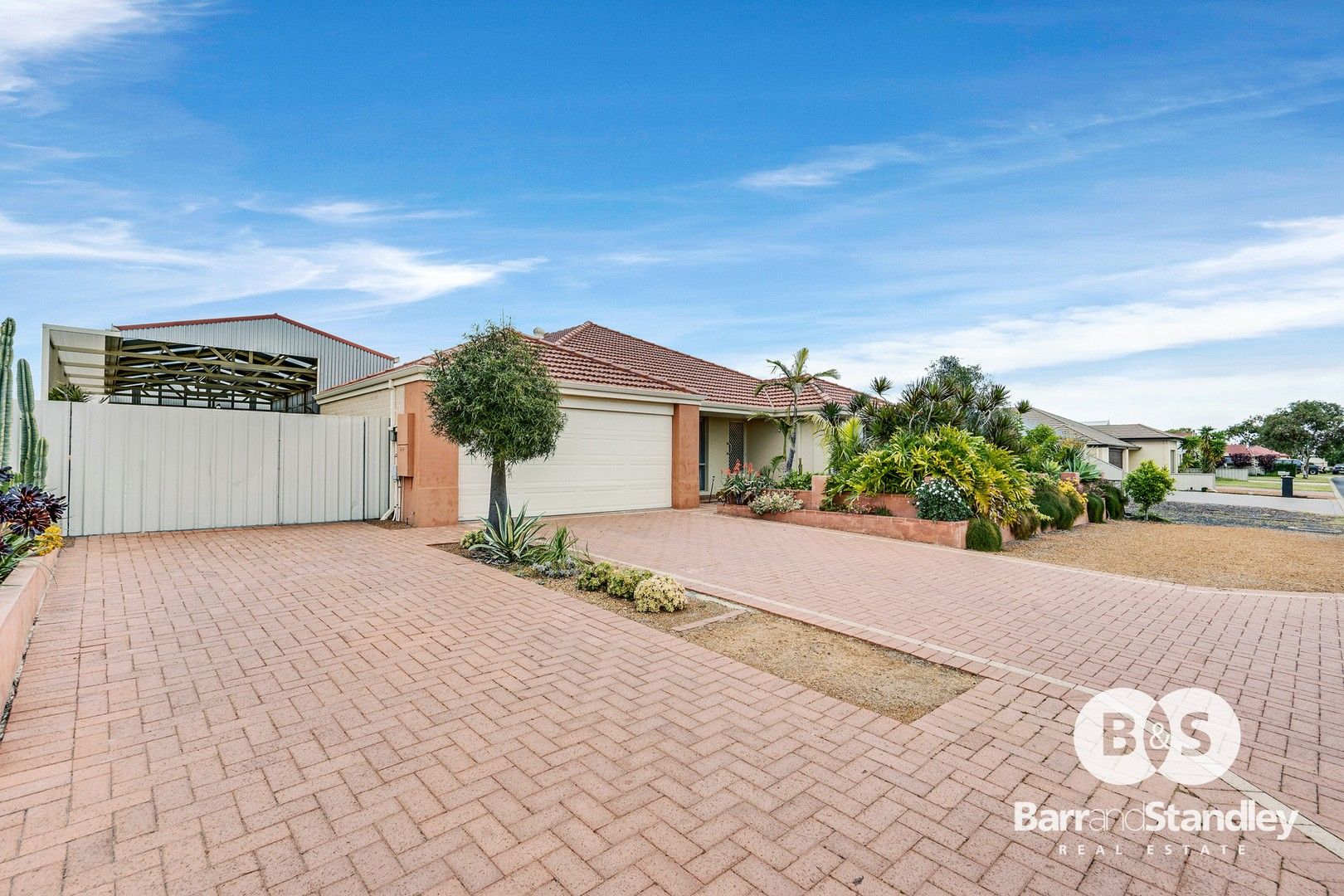 4 bedrooms House in 14 Cobalt Link AUSTRALIND WA, 6233