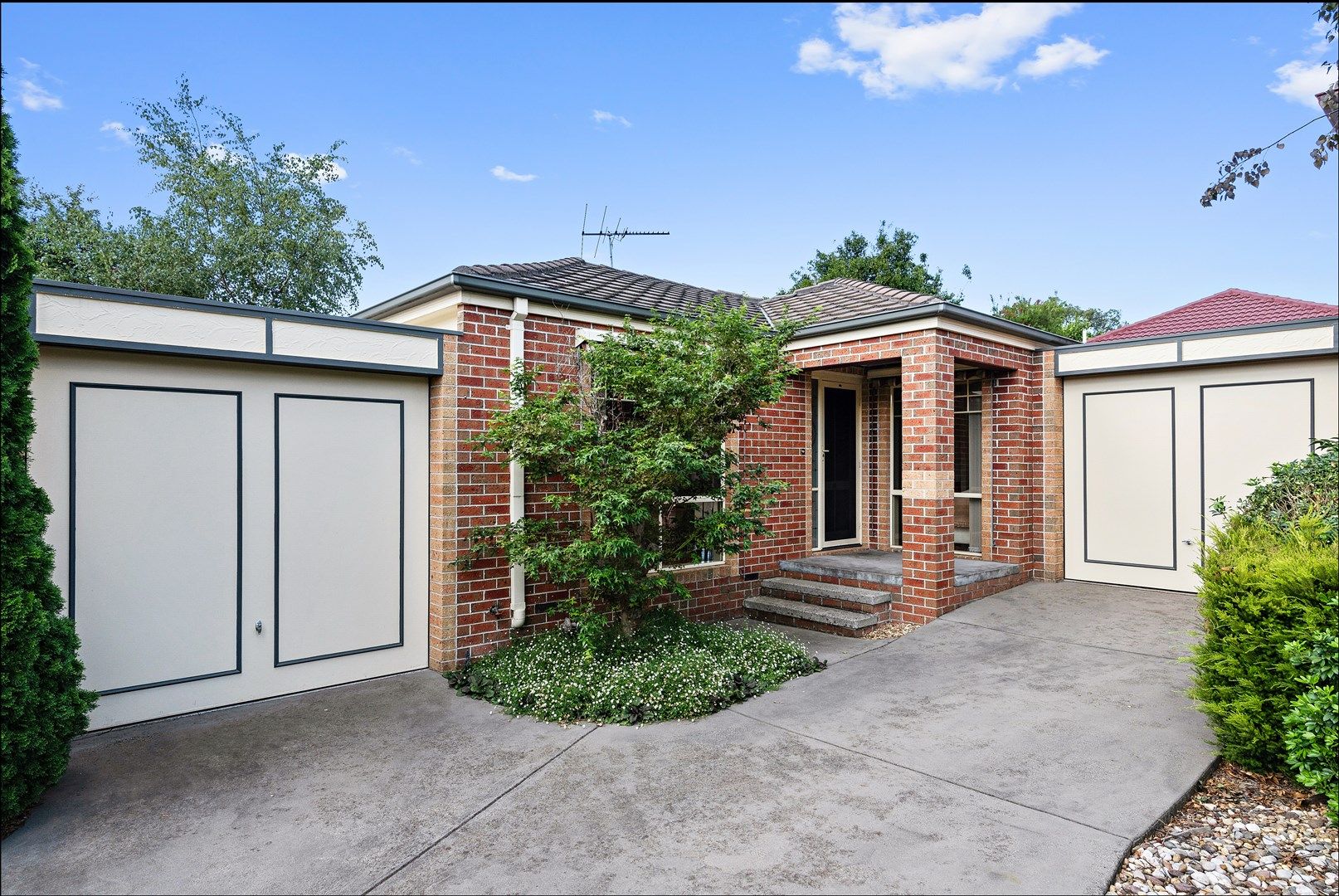 10/15 Cambridge Road, Mooroolbark VIC 3138, Image 1