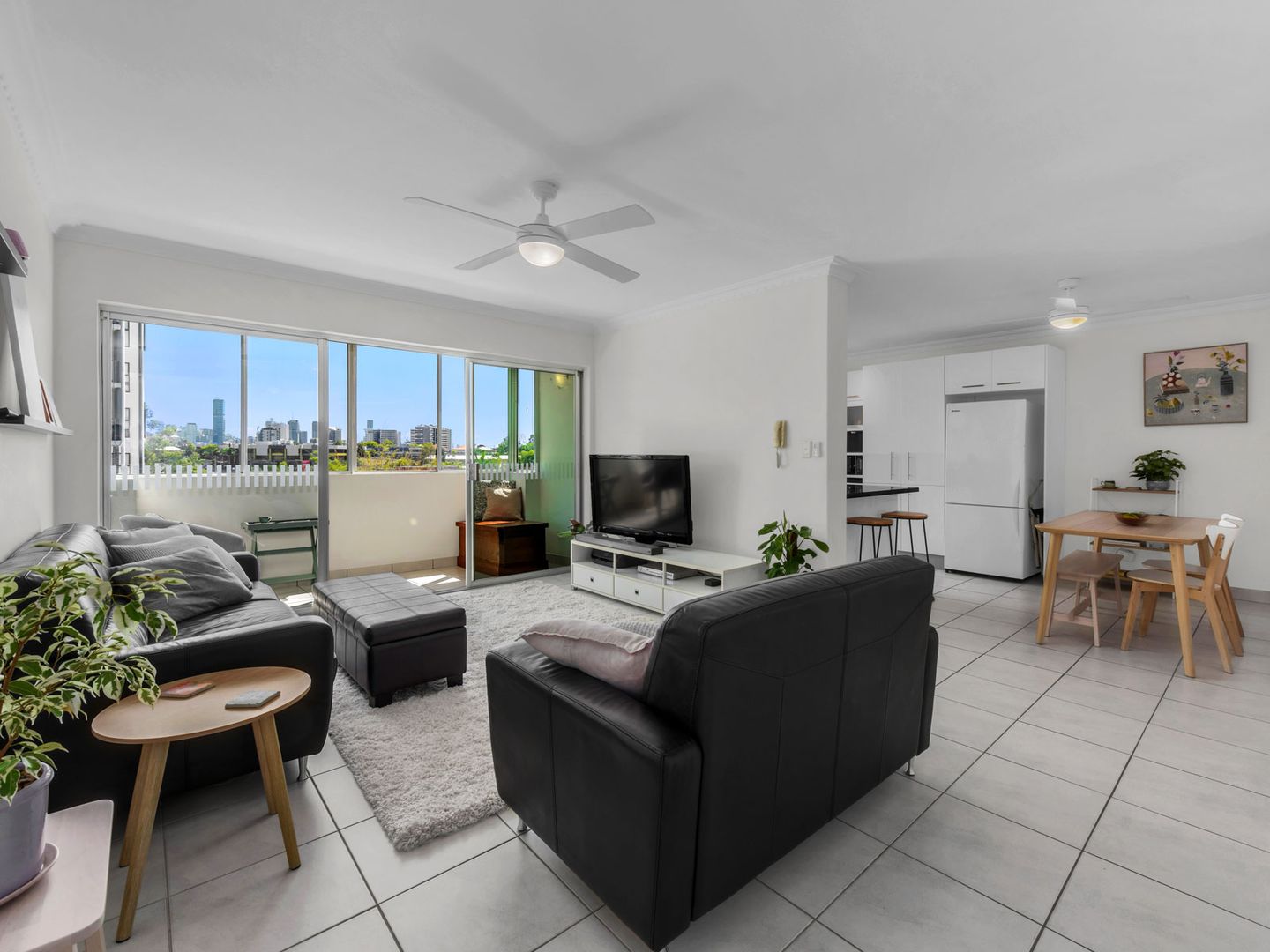 9 8 Regina Street Greenslopes Qld 4120 Apartment For Sale