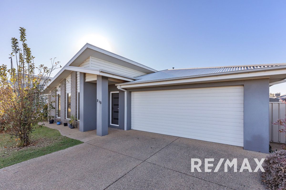 2/13 Cunjegong Loop, Gobbagombalin NSW 2650, Image 0