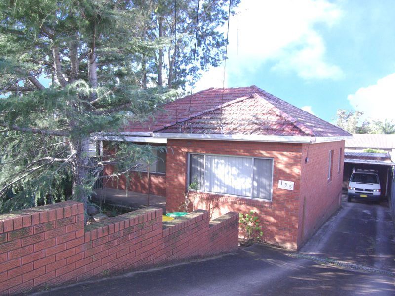 3 bedrooms House in 195 Davies Road PADSTOW NSW, 2211