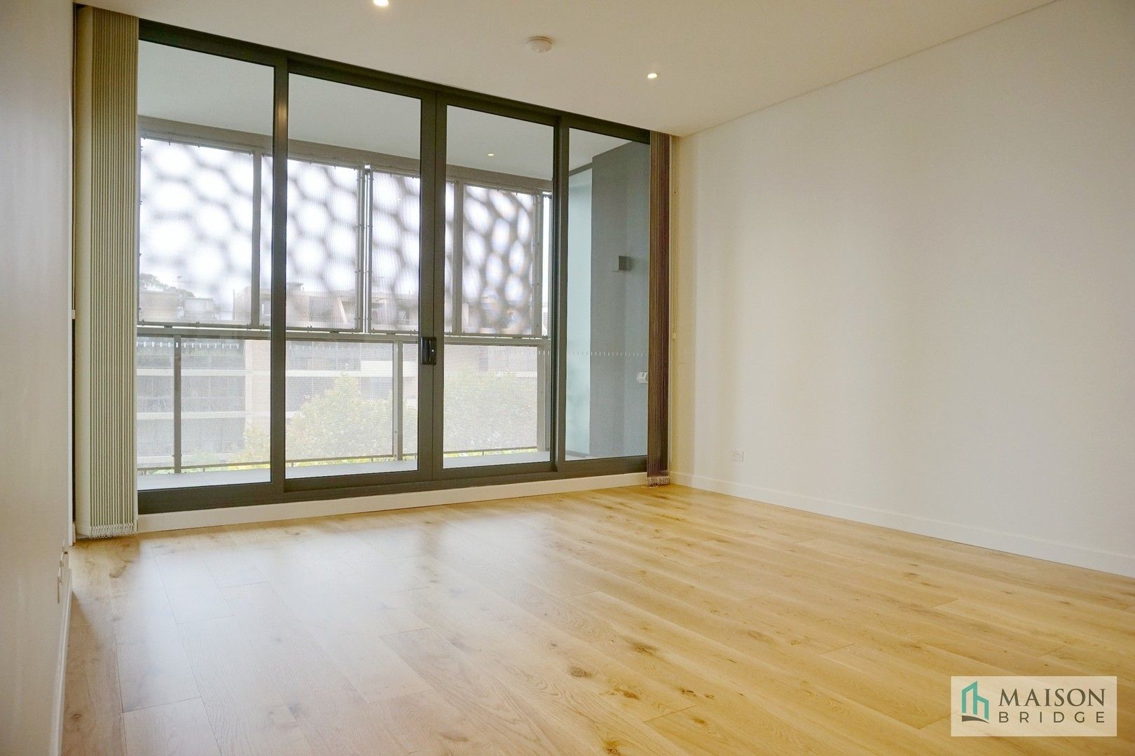 2 bedrooms Apartment / Unit / Flat in 609/225 Pacific Highway NORTH SYDNEY NSW, 2060