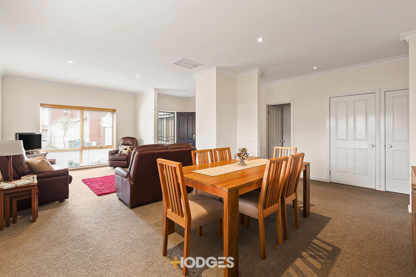 2/2 Dudley Avenue, Hampton East VIC 3188, Image 2