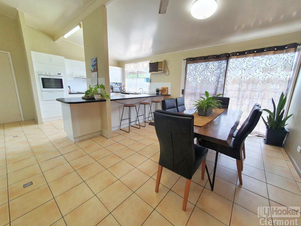 2 Daintree Street, Clermont QLD 4721, Image 2