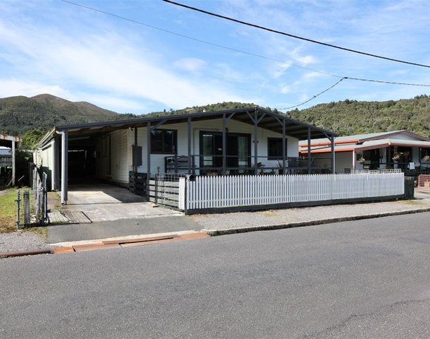 7 Evans Street, Queenstown TAS 7467