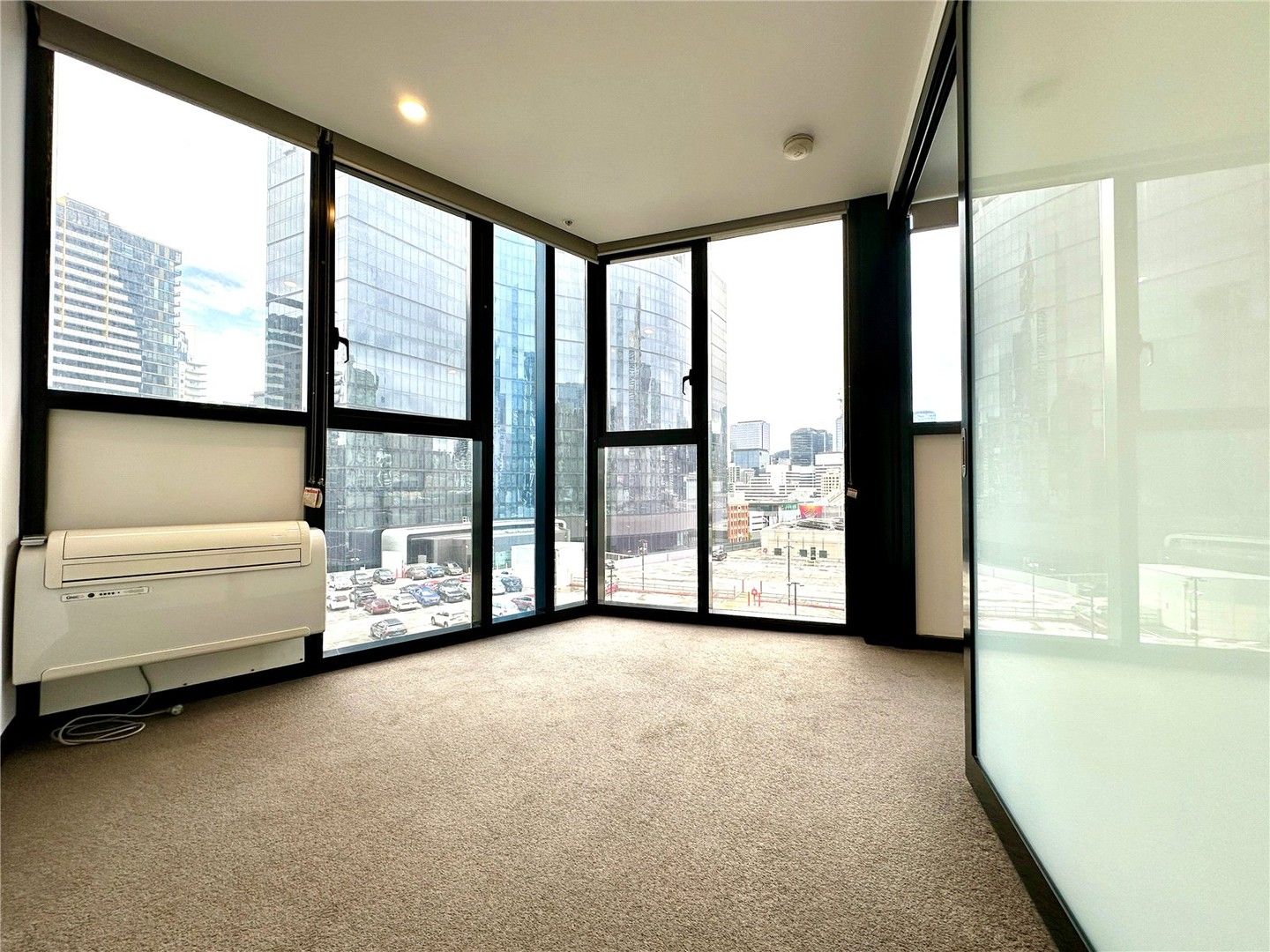 1 bedrooms Apartment / Unit / Flat in 1106/33 Clarke Street SOUTHBANK VIC, 3006