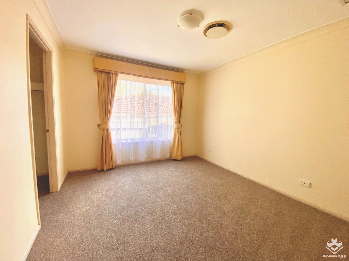 Additional image 10 of ID:21109508/16 Mulyan Place, Ashmore QLD 4214