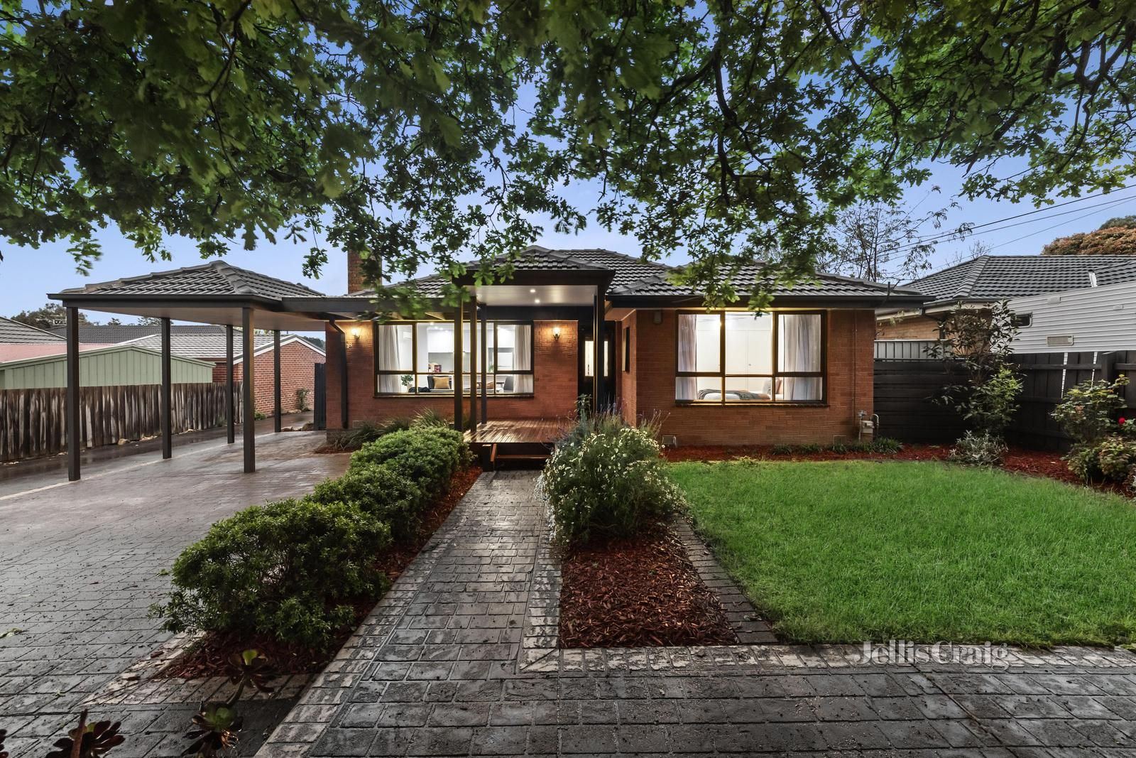 18 Thomas Street, Croydon South VIC 3136, Image 0