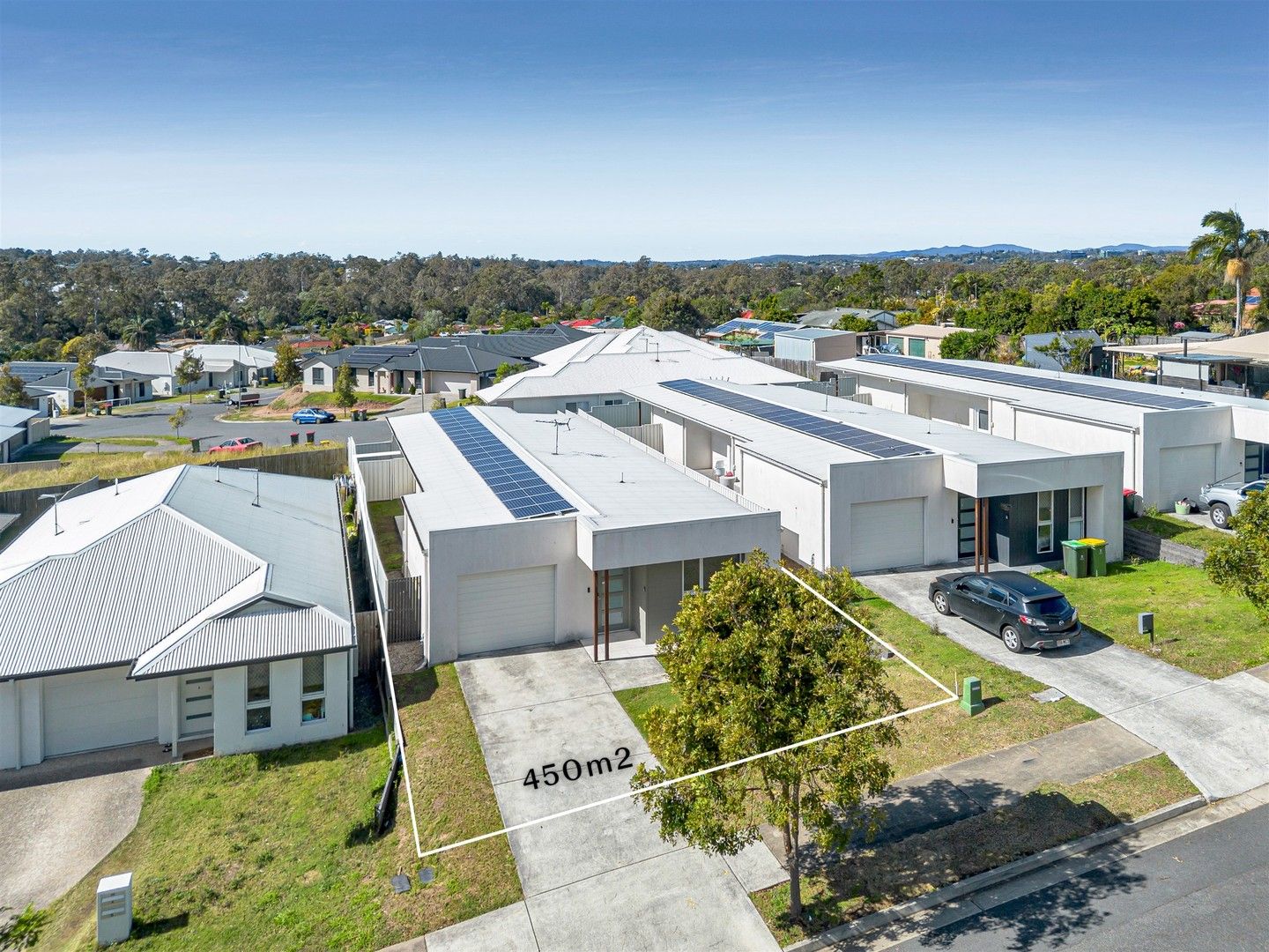 3 bedrooms House in 60 North High Street BRASSALL QLD, 4305