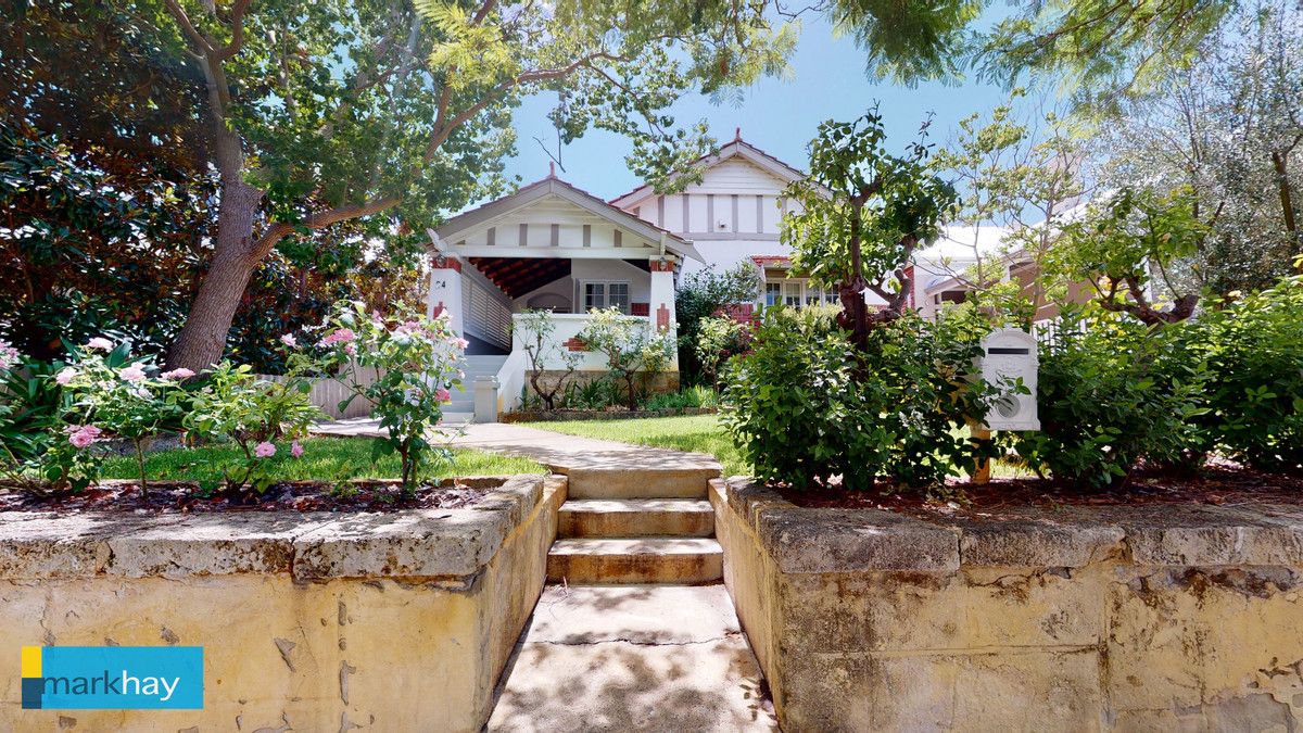 4 bedrooms House in 24 Pakenham Street MOUNT LAWLEY WA, 6050