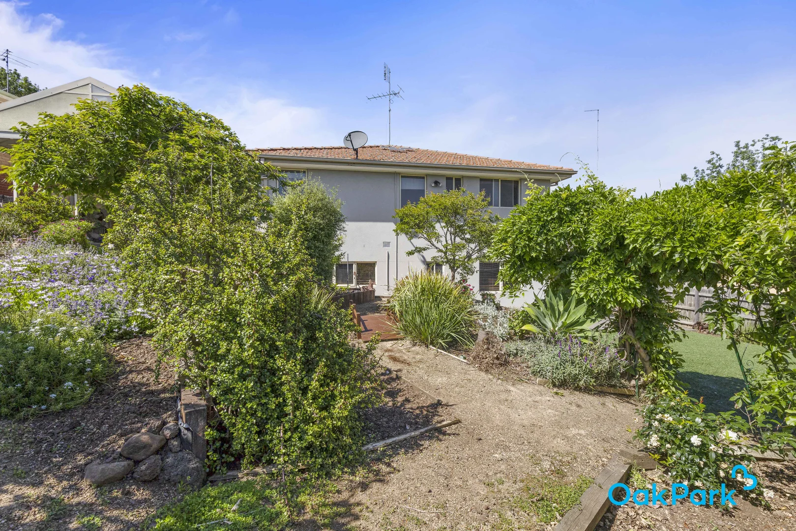 Additional image 15 of 10 Valley Crescent, Glenroy VIC 3046
