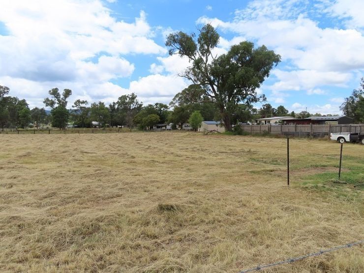 Lot 45 Glenlyon Street, Wallangarra QLD 4383, Image 2