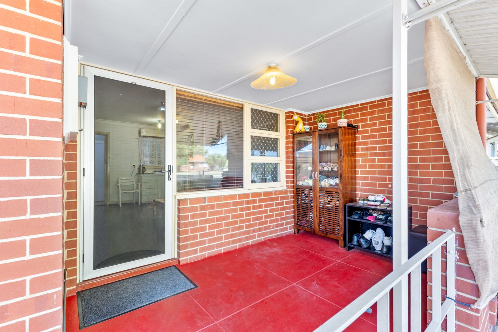 33 Wisborough Crescent, Balga WA 6061, Image 2