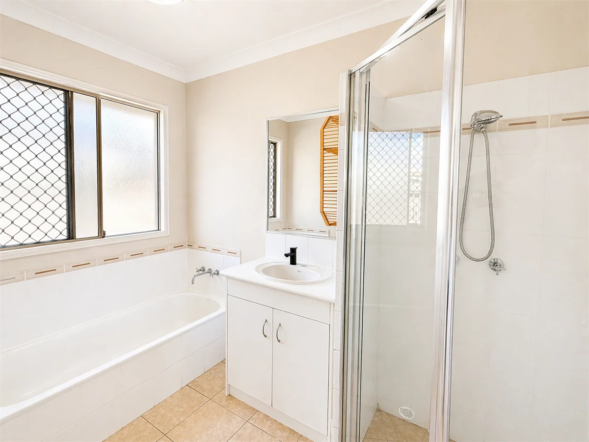Additional image 14 of 6 Paramount Close, White Rock QLD 4868