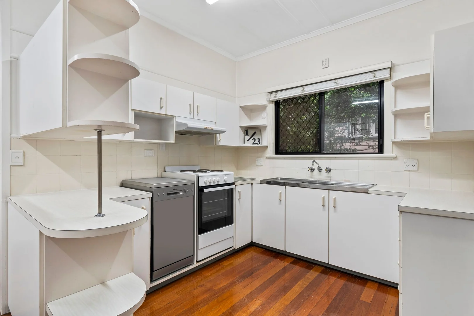 Additional image 8 of 1/23 Eileen Street, Booval QLD 4304