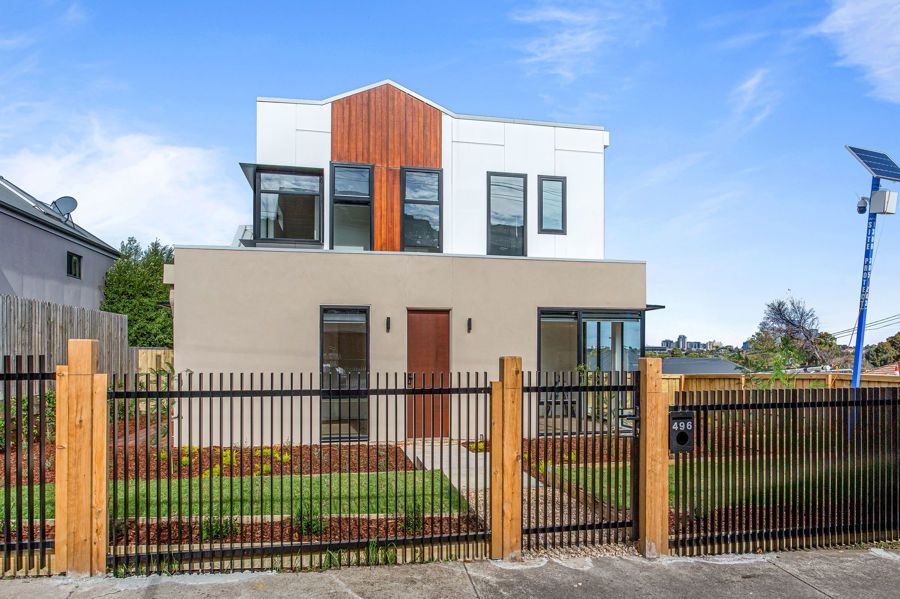 2 bedrooms Townhouse in 1B Menzies Street BRUNSWICK WEST VIC, 3055
