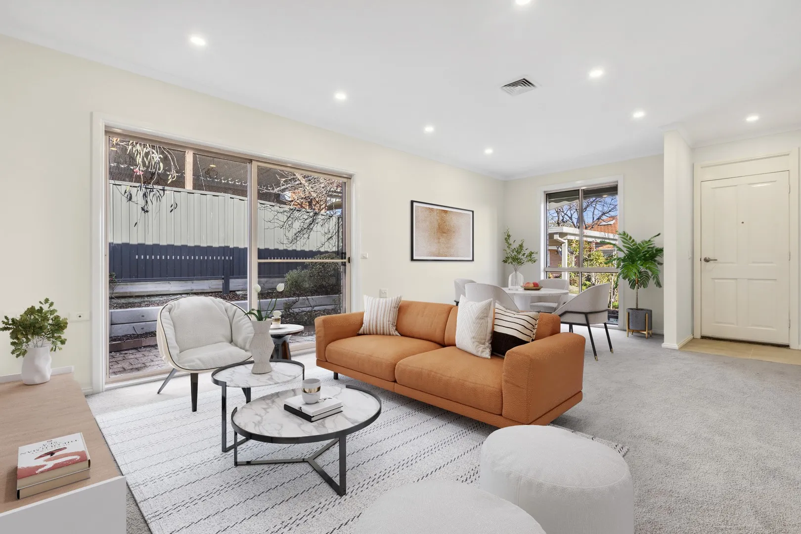 Newly refurbished 2-bedroom plus study villa, Burwood