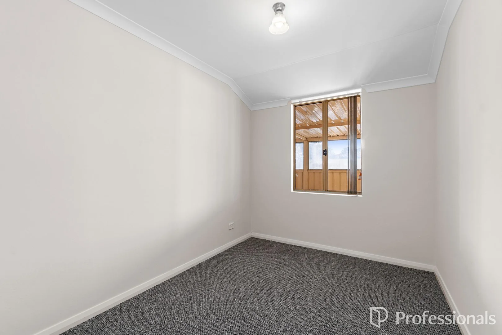 Additional image 23 of 142 Seville Drive, Seville Grove WA 6112