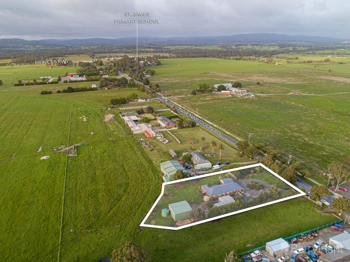 11 Nar Nar Goon Road, Nar Nar Goon VIC 3812, Image 1