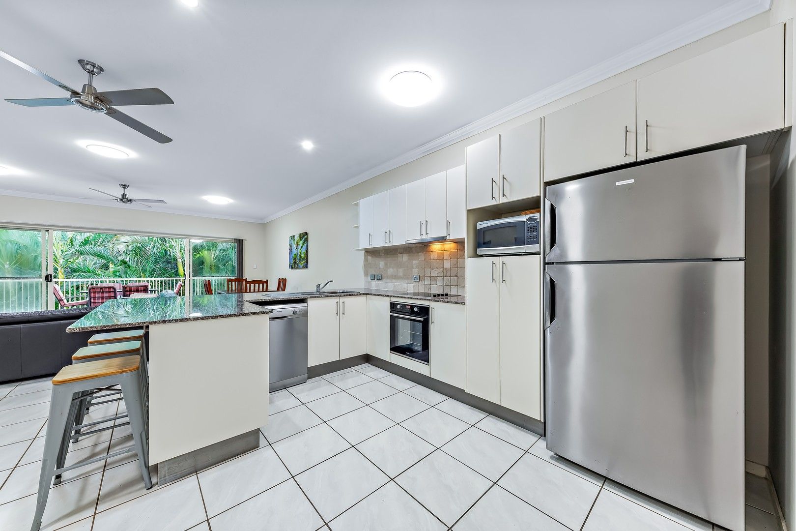 74/21 Shute Harbour Road, Cannonvale QLD 4802 Apartment For Rent Domain