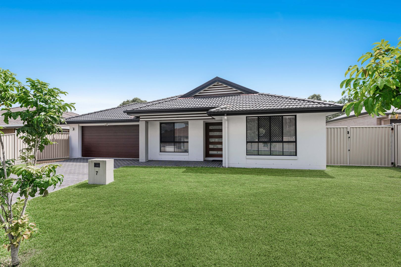 7 Stega Place, Wynnum West QLD 4178