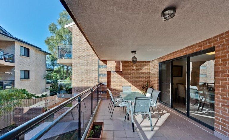 2 bedrooms Apartment / Unit / Flat in 3/78-80 Lane Street WENTWORTHVILLE NSW, 2145