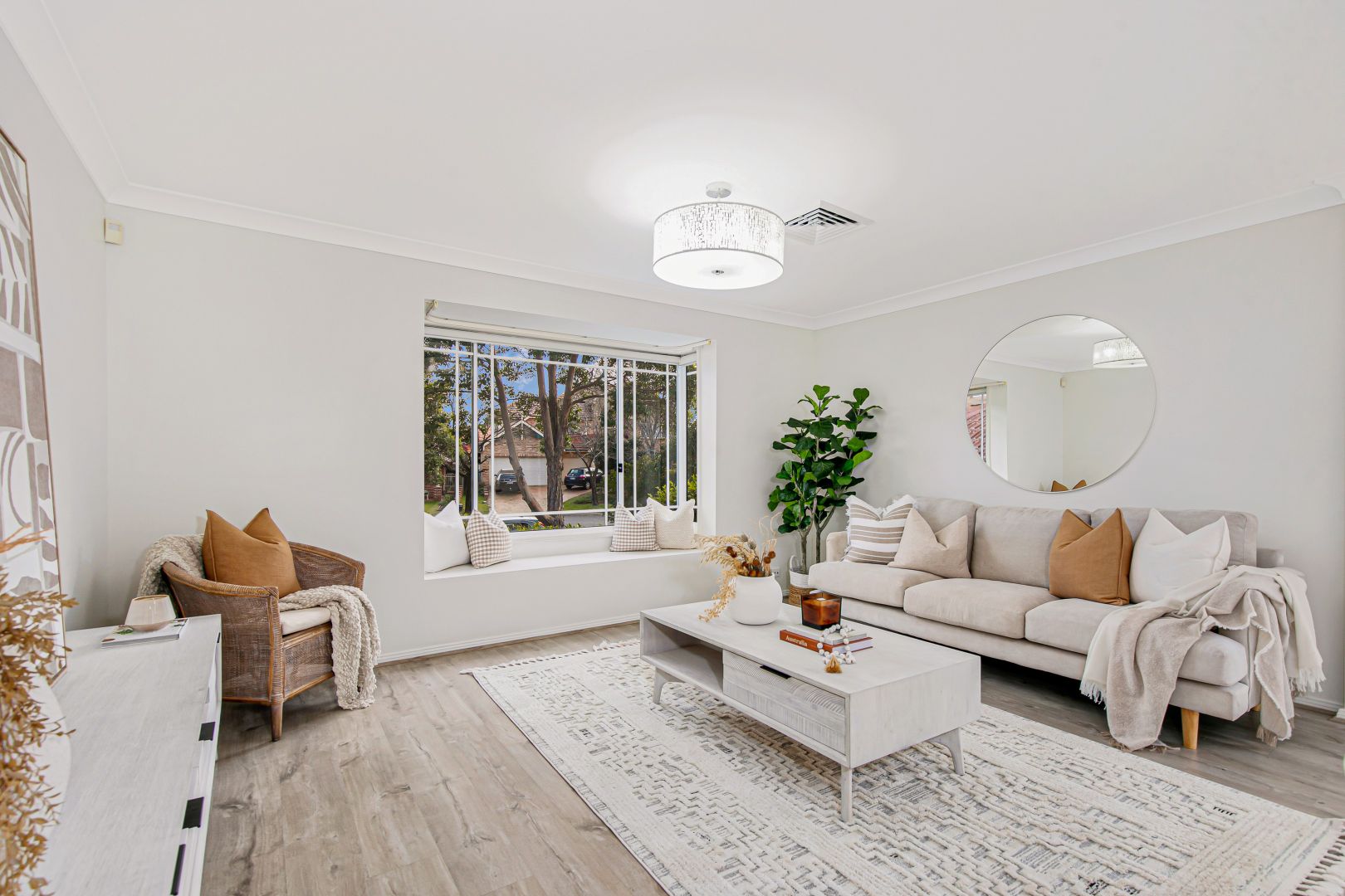 21 Whiteman Avenue, Bella Vista NSW 2153, Image 1