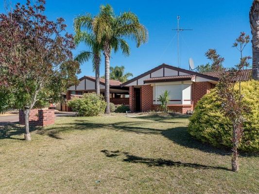 6 Lydia Place, Greenfields WA 6210