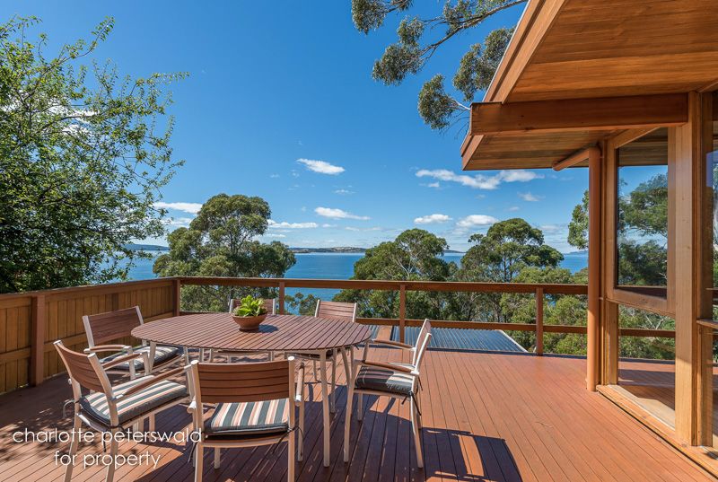 26 Illawong Crescent, Taroona TAS 7053, Image 1