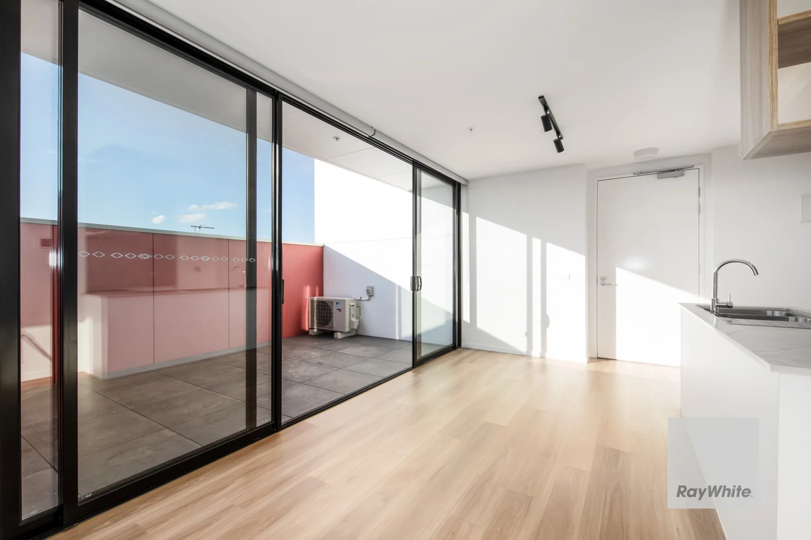 Additional image 4 of 3/28 Pennell Avenue, St Albans VIC 3021