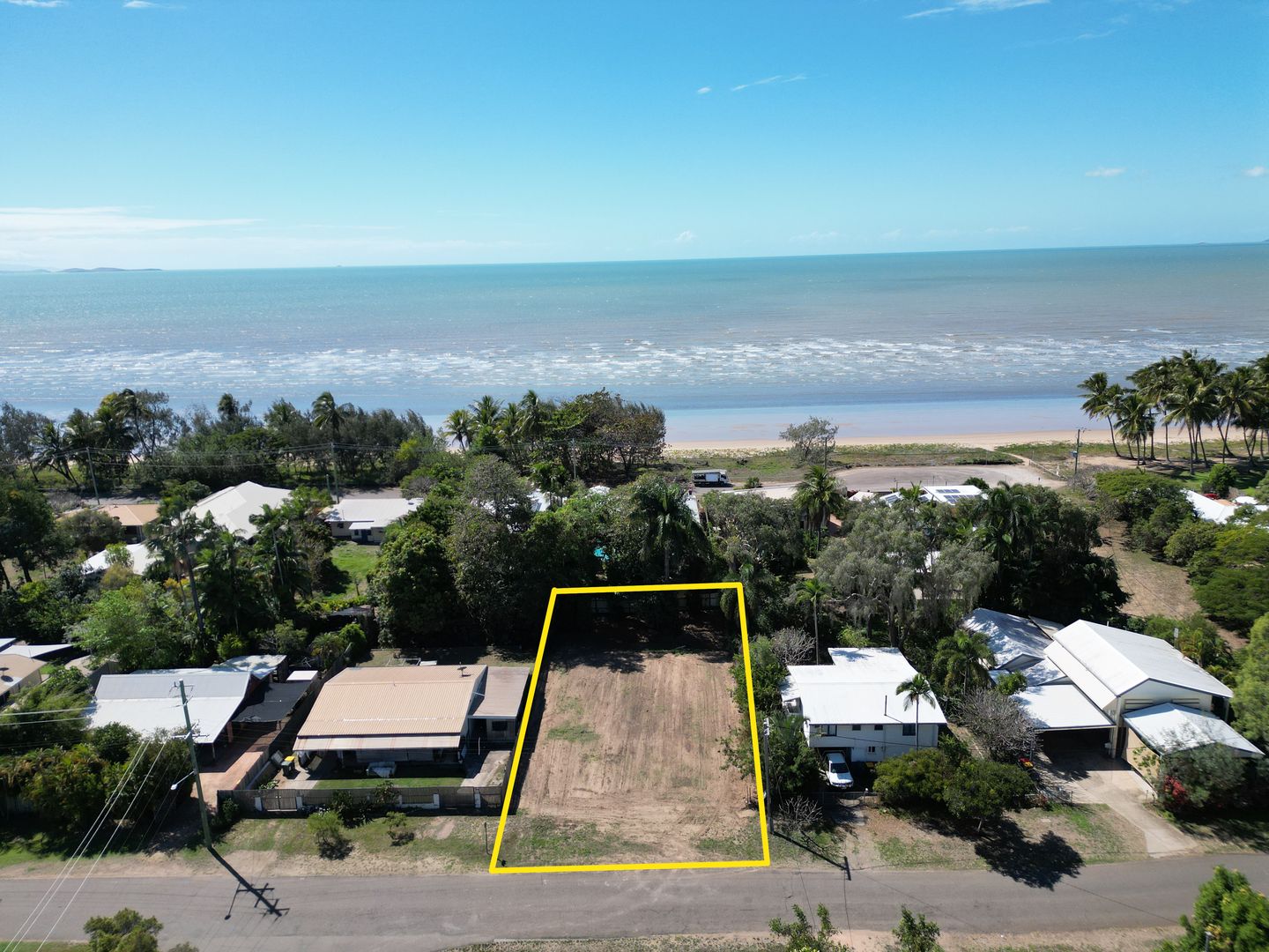 11 Cay Street, Saunders Beach QLD 4818, Image 1