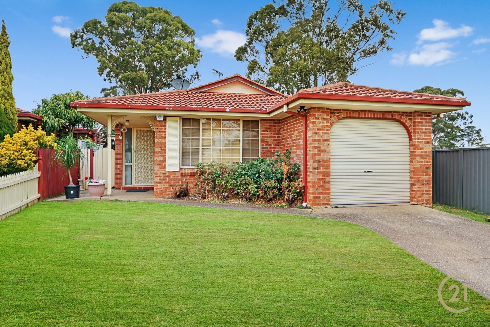 21 Blackwood Avenue, Minto NSW 2566, Image 0