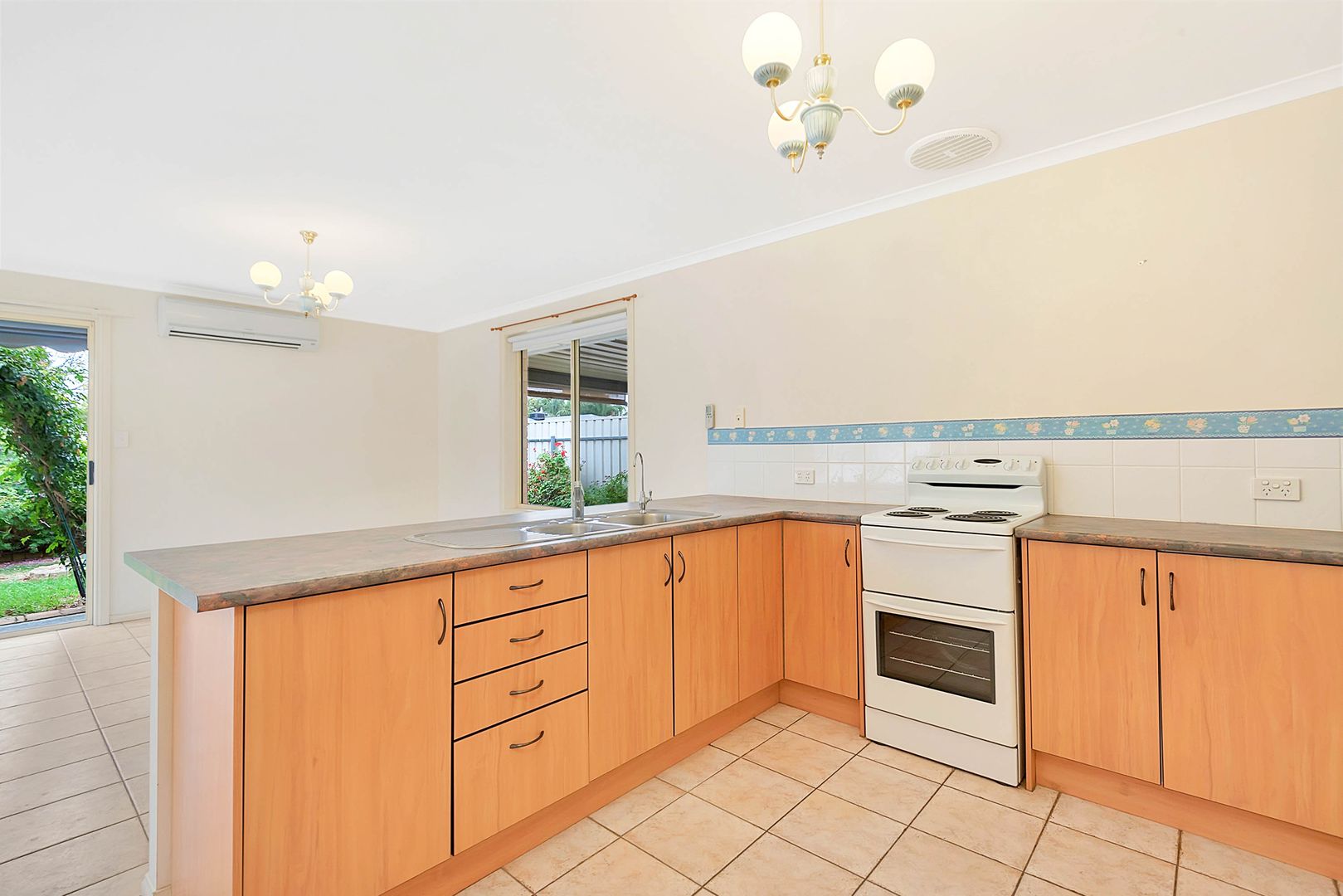 1/18 Fyfield Street, Elizabeth SA 5112, Image 1