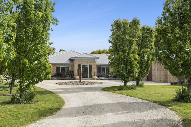 Picture of 47 Stuart Drive, WOODEND VIC 3442