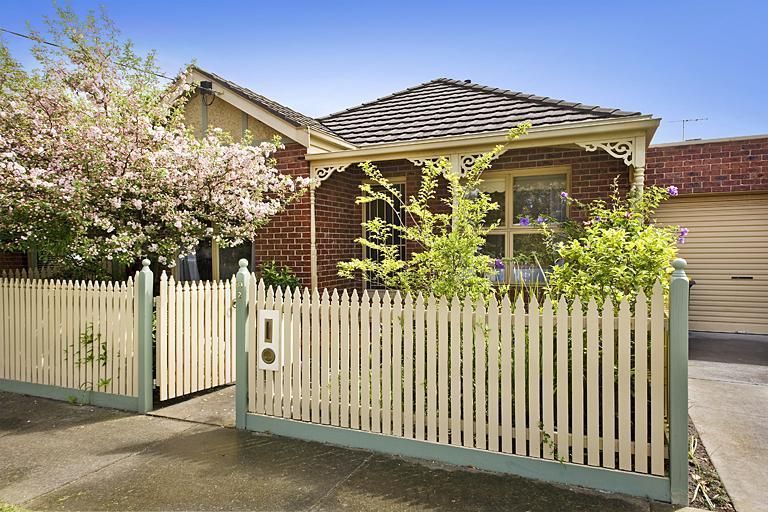 2/31 Derby Crescent, Caulfield East VIC 3145