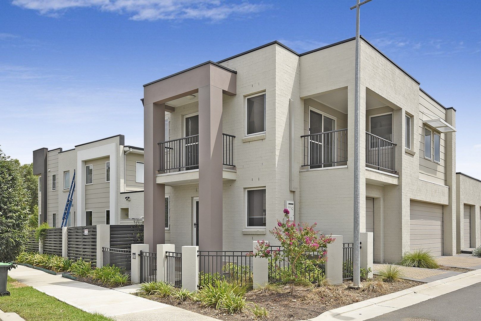 2 bedrooms Townhouse in 2 Cricketers Avenue PENRITH NSW, 2750