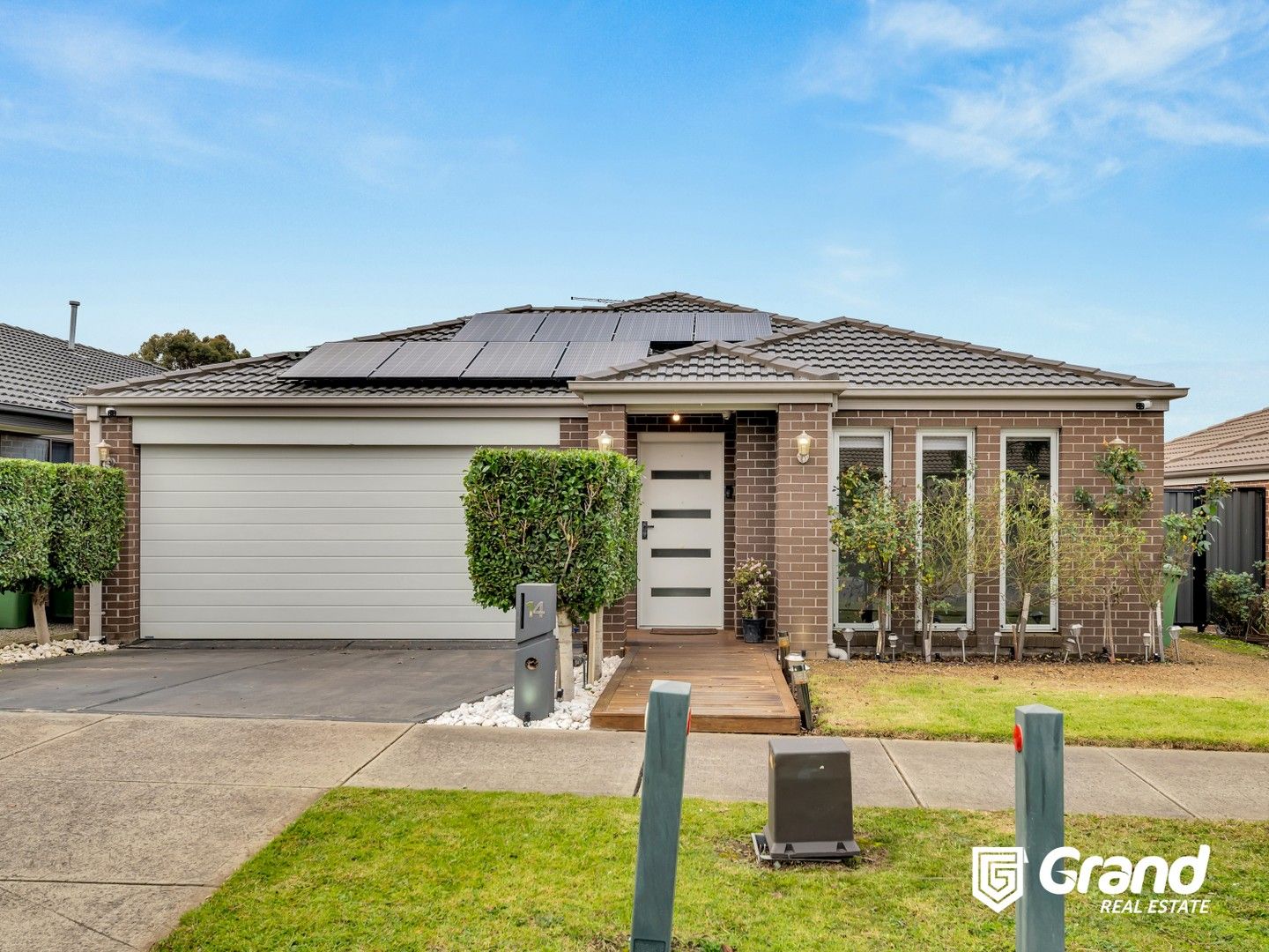 4 bedrooms House in 14 Hound Court PAKENHAM VIC, 3810