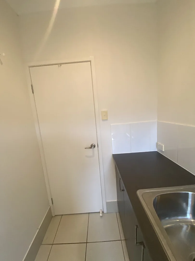 Additional image 9 of 16 Flintwood Street, Rural View QLD 4740