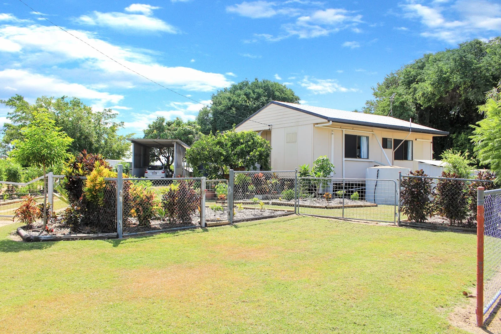 Primary image of 6 Koppe Place, Nome QLD 4816