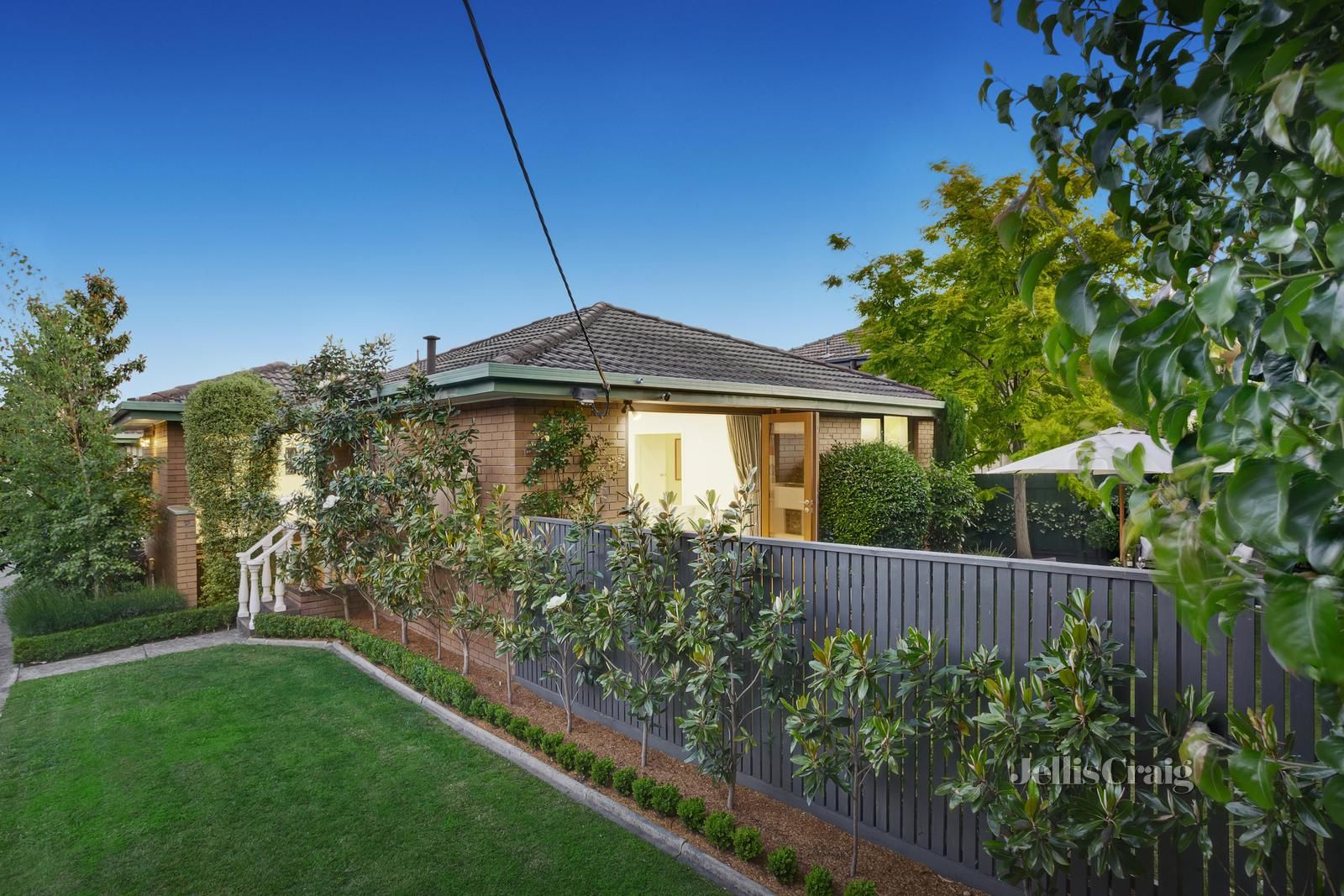 2/4 St Huberts Road, Carnegie VIC 3163, Image 1