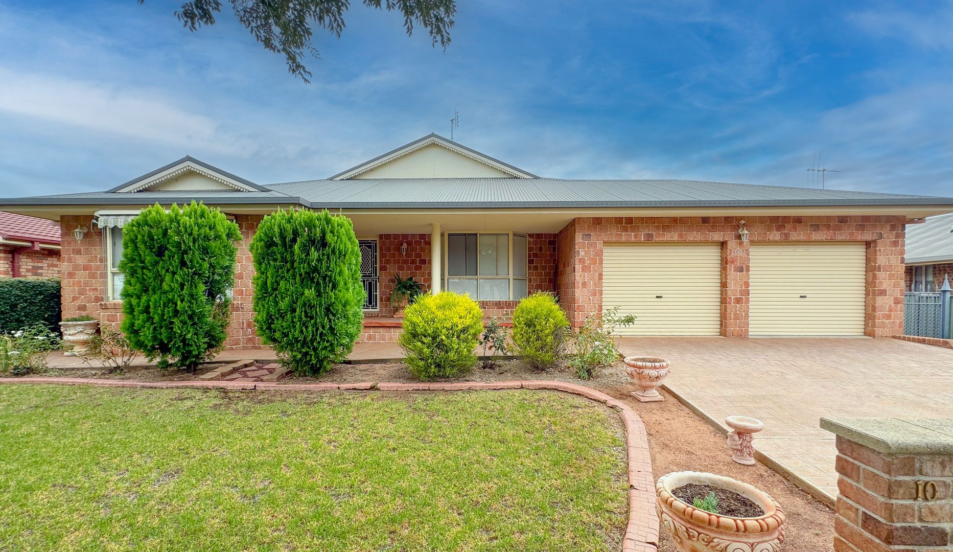 10 Angeleish Avenue, Parkes NSW 2870