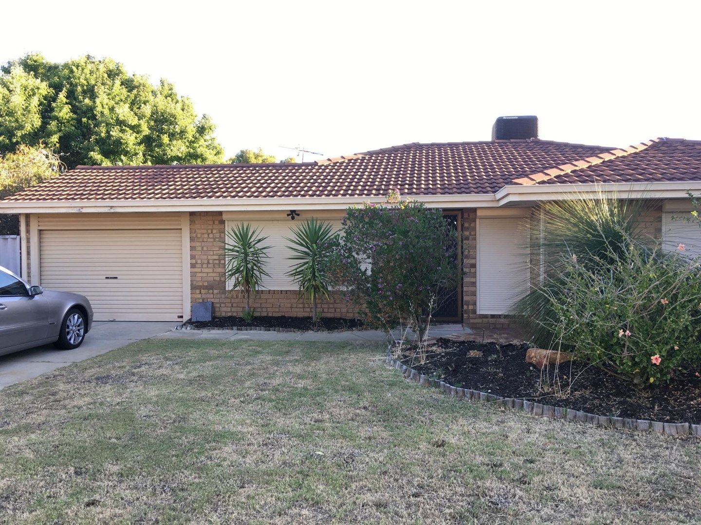 3 bedrooms House in 20 Lagonda Place MARANGAROO WA, 6064